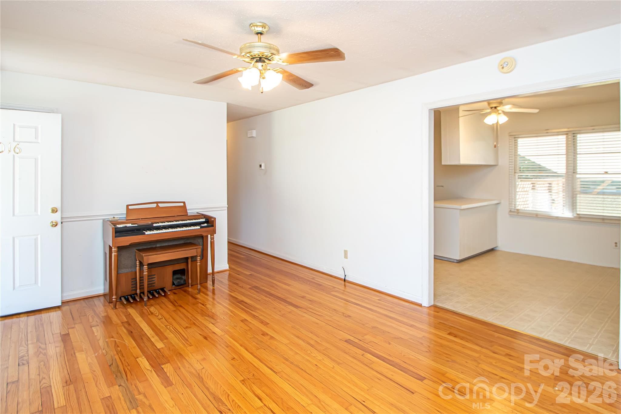 Single Family Residence at 6016 Potter Road, Matthews, photo 3 of 34