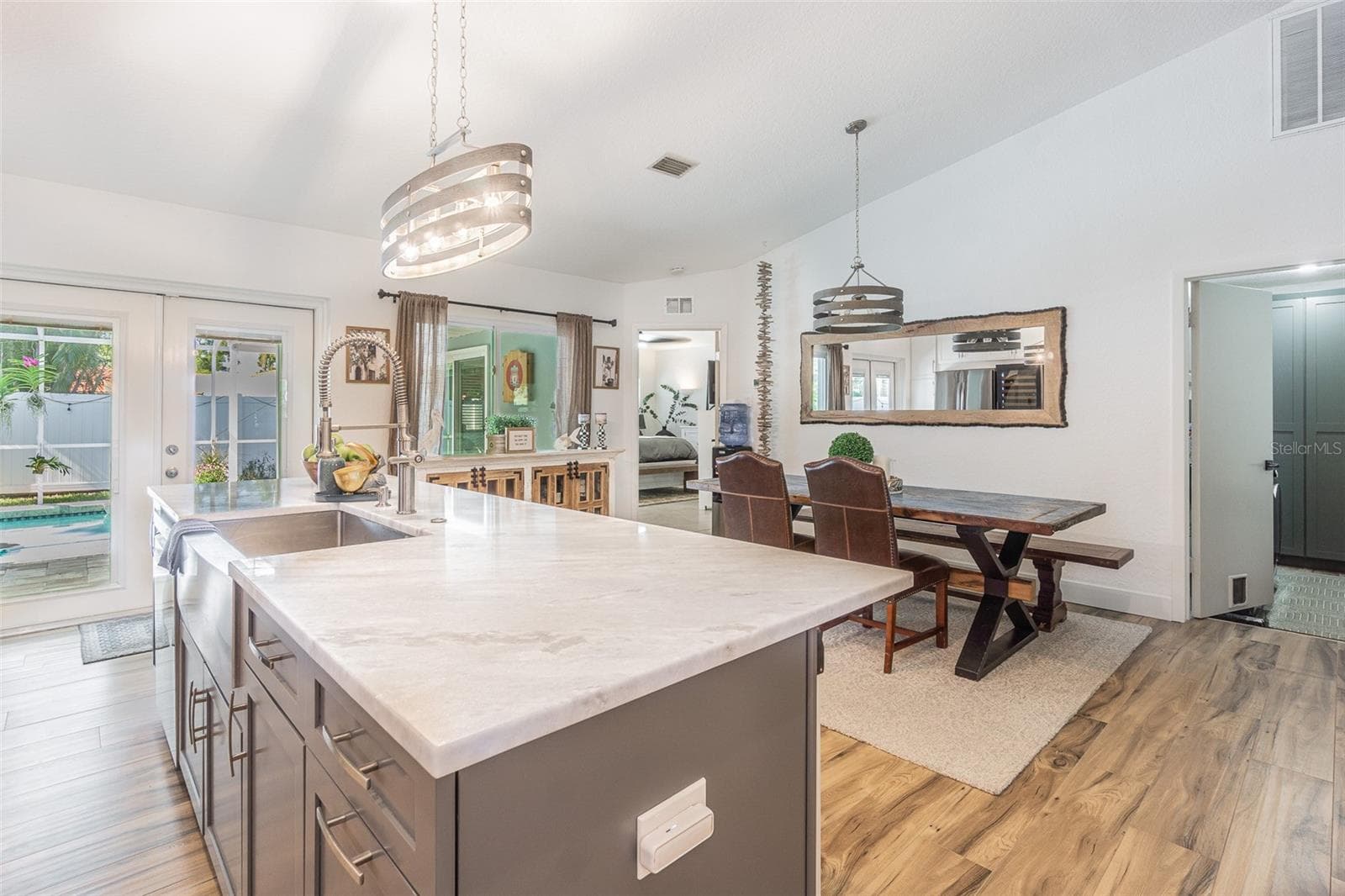 Single Family Residence at 1362 ROBINSON DR, ST PETERSBURG, photo 11 of 49