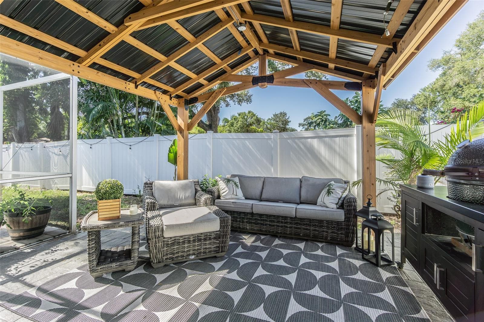 Single Family Residence at 1362 ROBINSON DR, ST PETERSBURG, photo 36 of 49