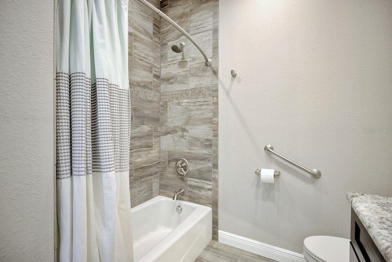 Single Family Residence at 2851 VILLAGE GREEN CT, AVON PARK, photo 26 of 55