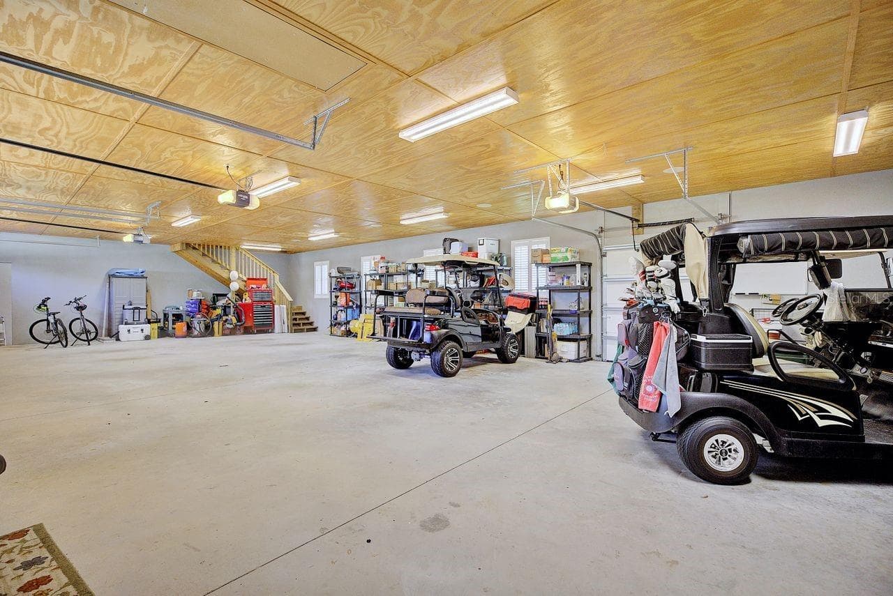 4 Car garage 54'4"x28'10" - 2851 VILLAGE GREEN CT, AVON PARK