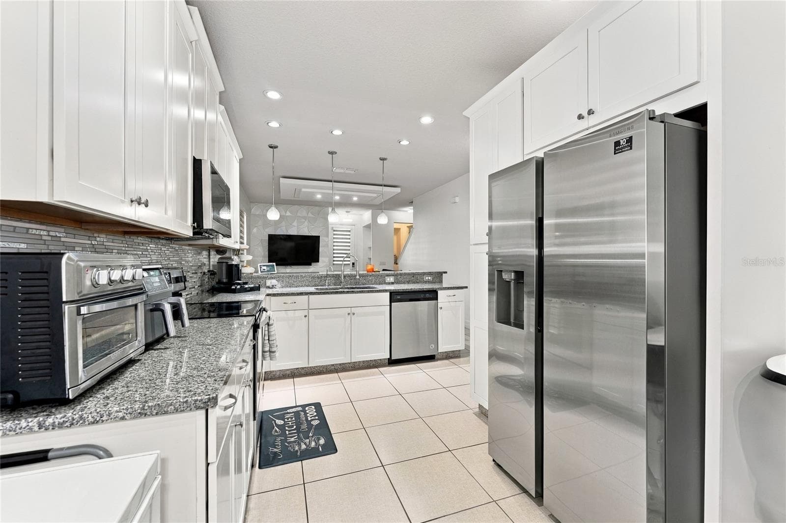 Townhouse at 2578 AMATI DR, KISSIMMEE, photo 11 of 45
