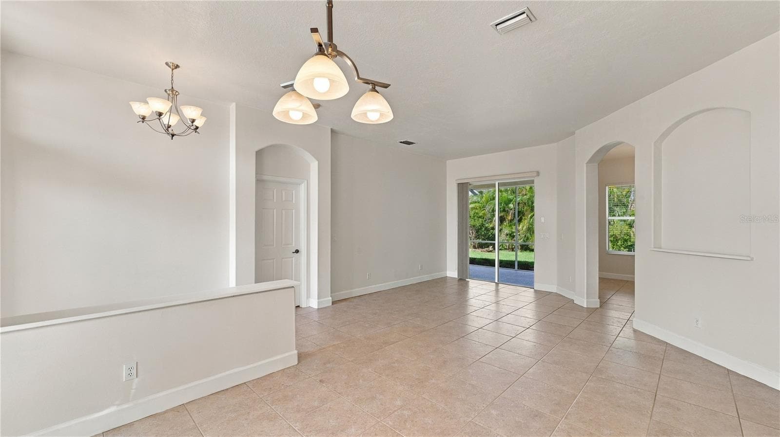 Formal Dining Room | Living Room View 1 - 2884 GRAZELAND DR, SARASOTA