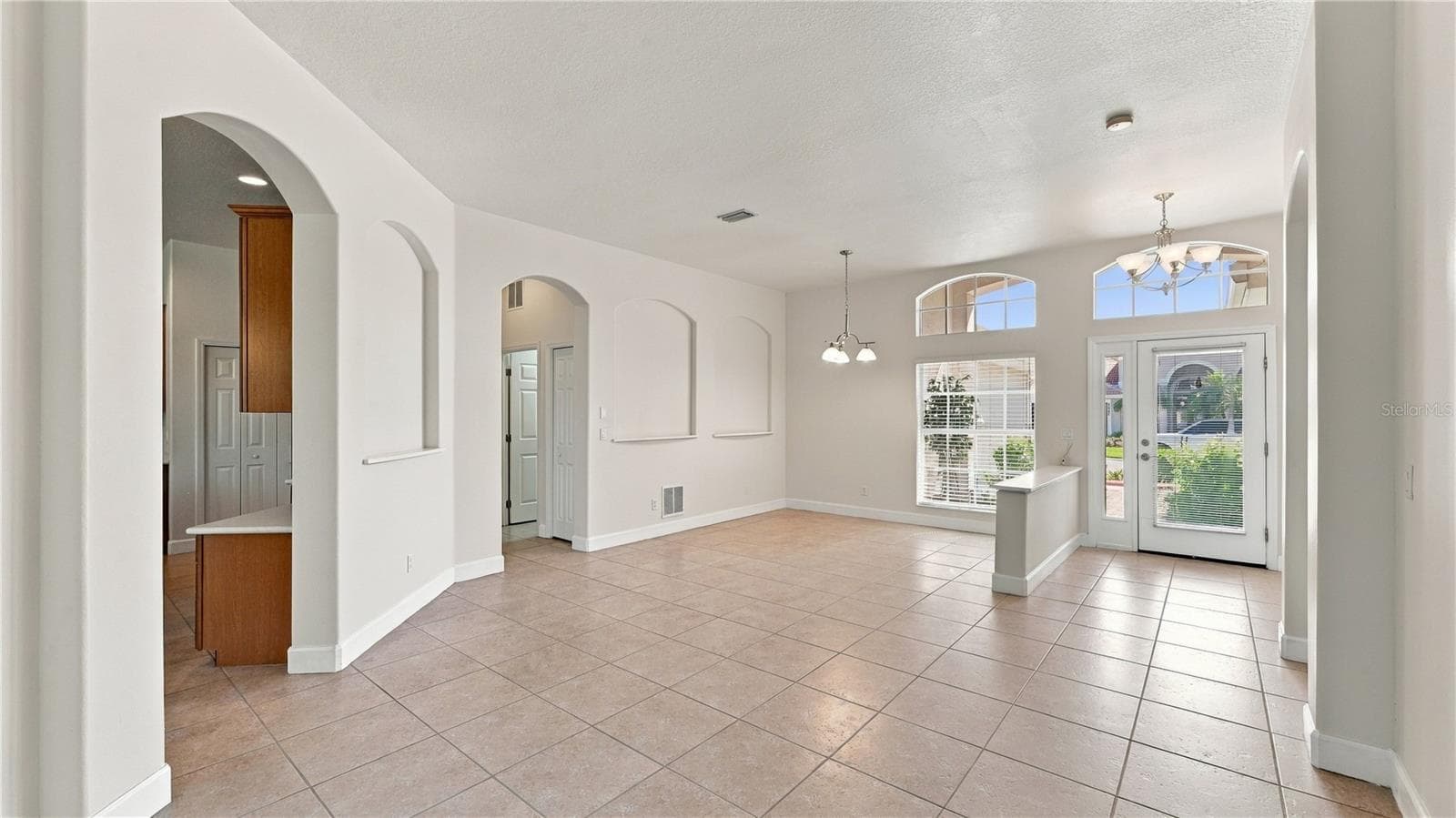 Formal Dining Room | Living Room View 2 - 2884 GRAZELAND DR, SARASOTA