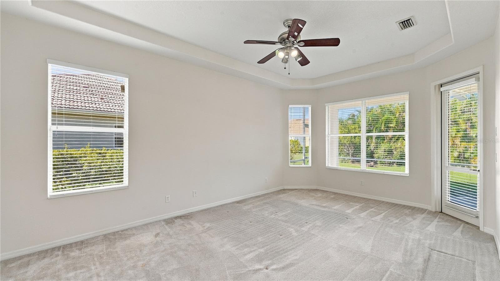Primary Bedroom - 2884 GRAZELAND DR, SARASOTA