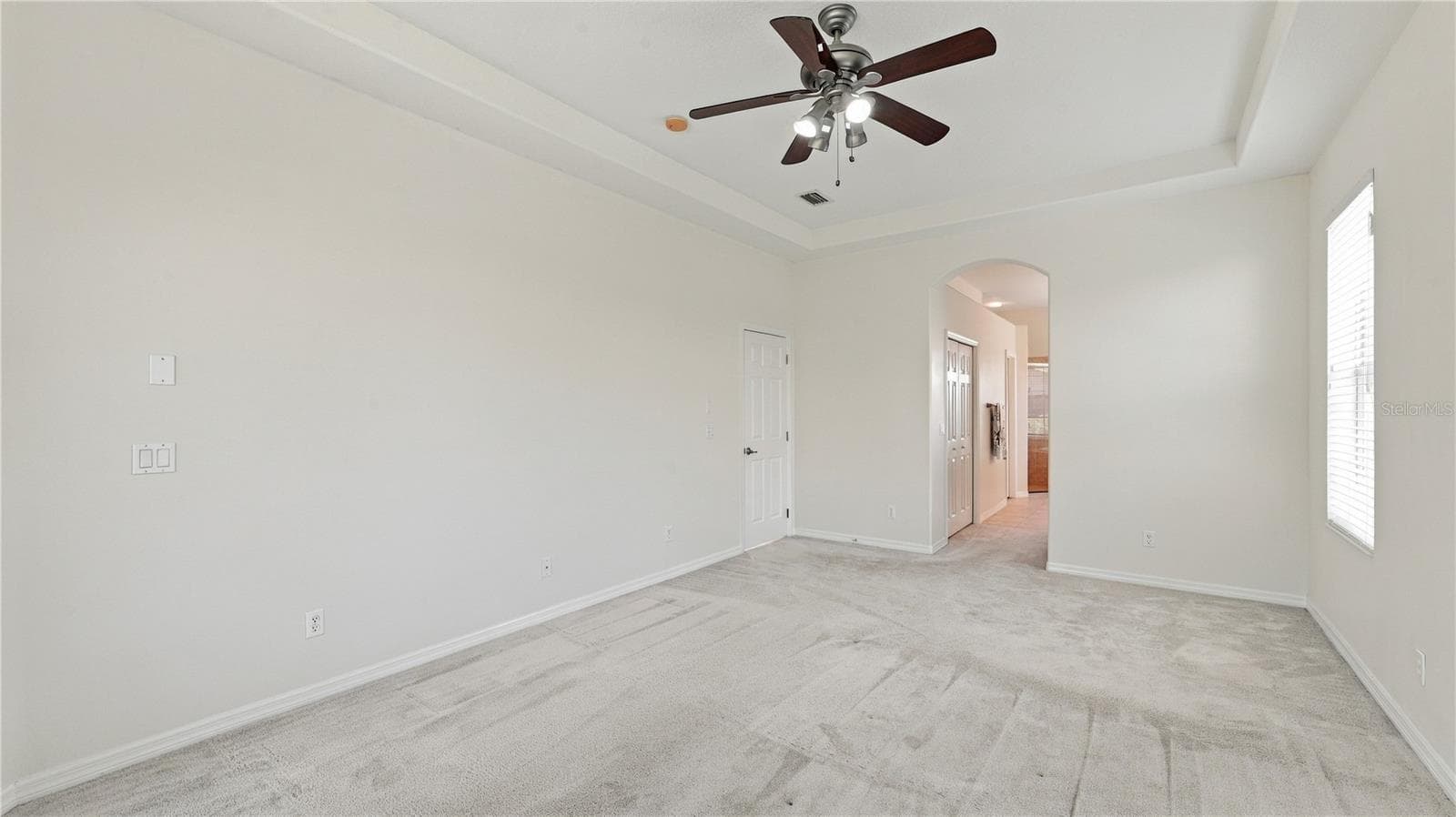Primary Bedroom - 2884 GRAZELAND DR, SARASOTA