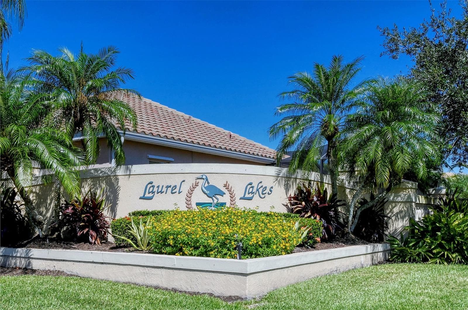 Laurel Lakes Community - 2884 GRAZELAND DR, SARASOTA