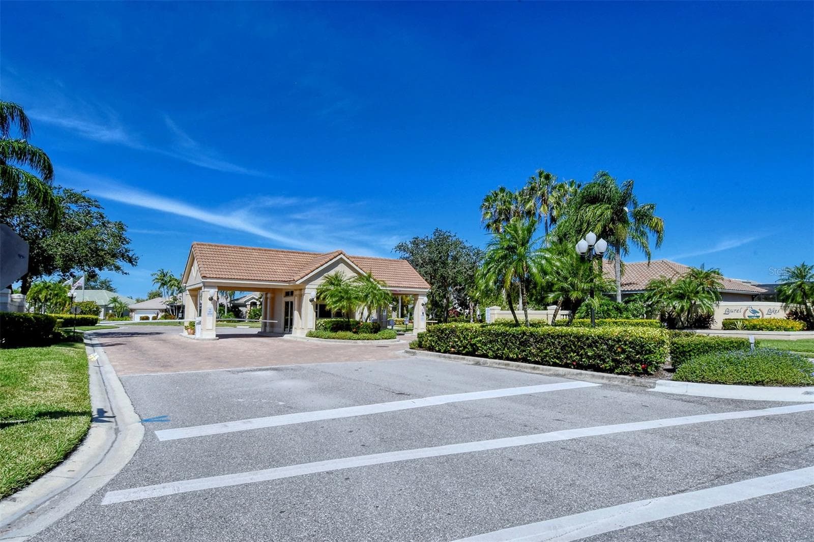 Secured Gate - 2884 GRAZELAND DR, SARASOTA