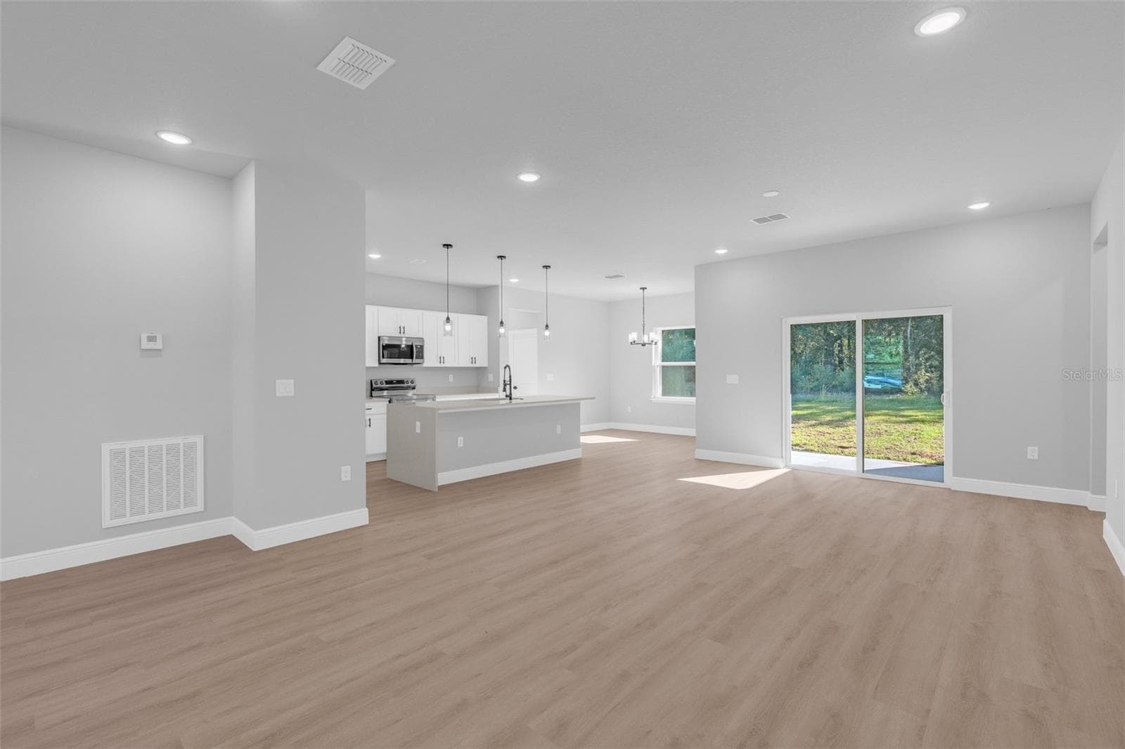 Single Family Residence at 14105 SW 46TH TER, OCALA, photo 4 of 49