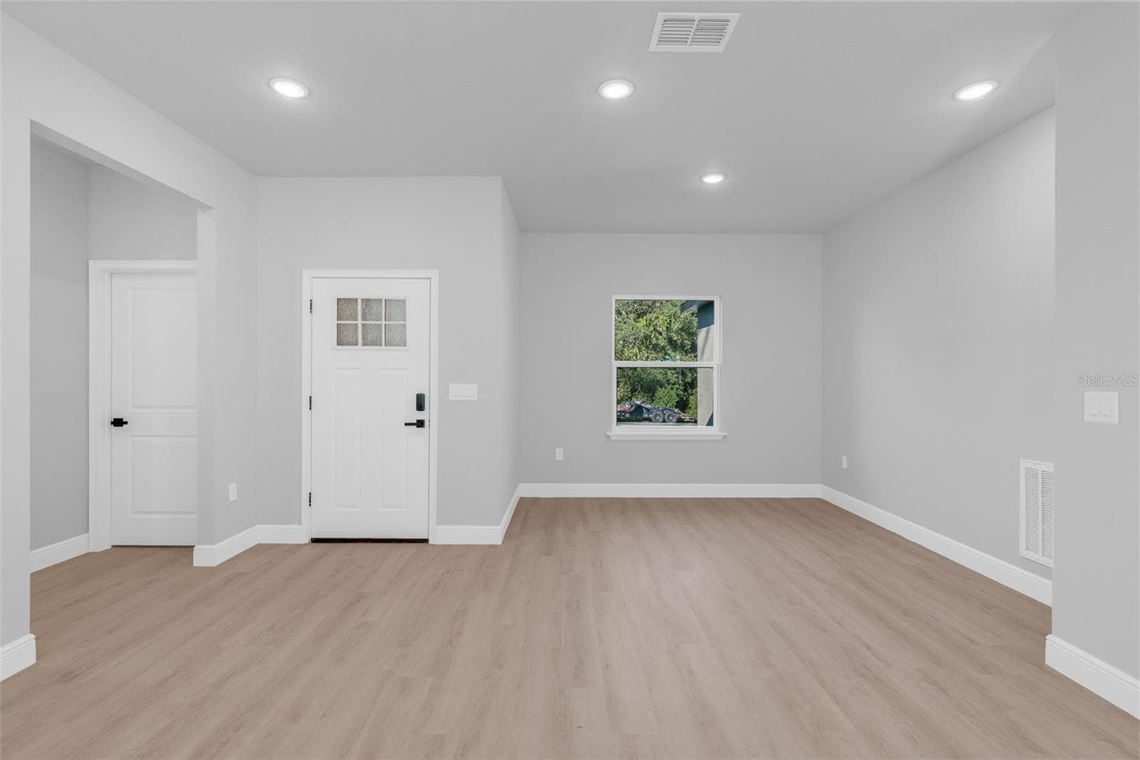 Single Family Residence at 14105 SW 46TH TER, OCALA, photo 11 of 49