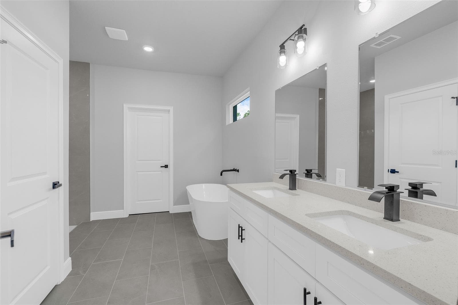 Single Family Residence at 14105 SW 46TH TER, OCALA, photo 19 of 49