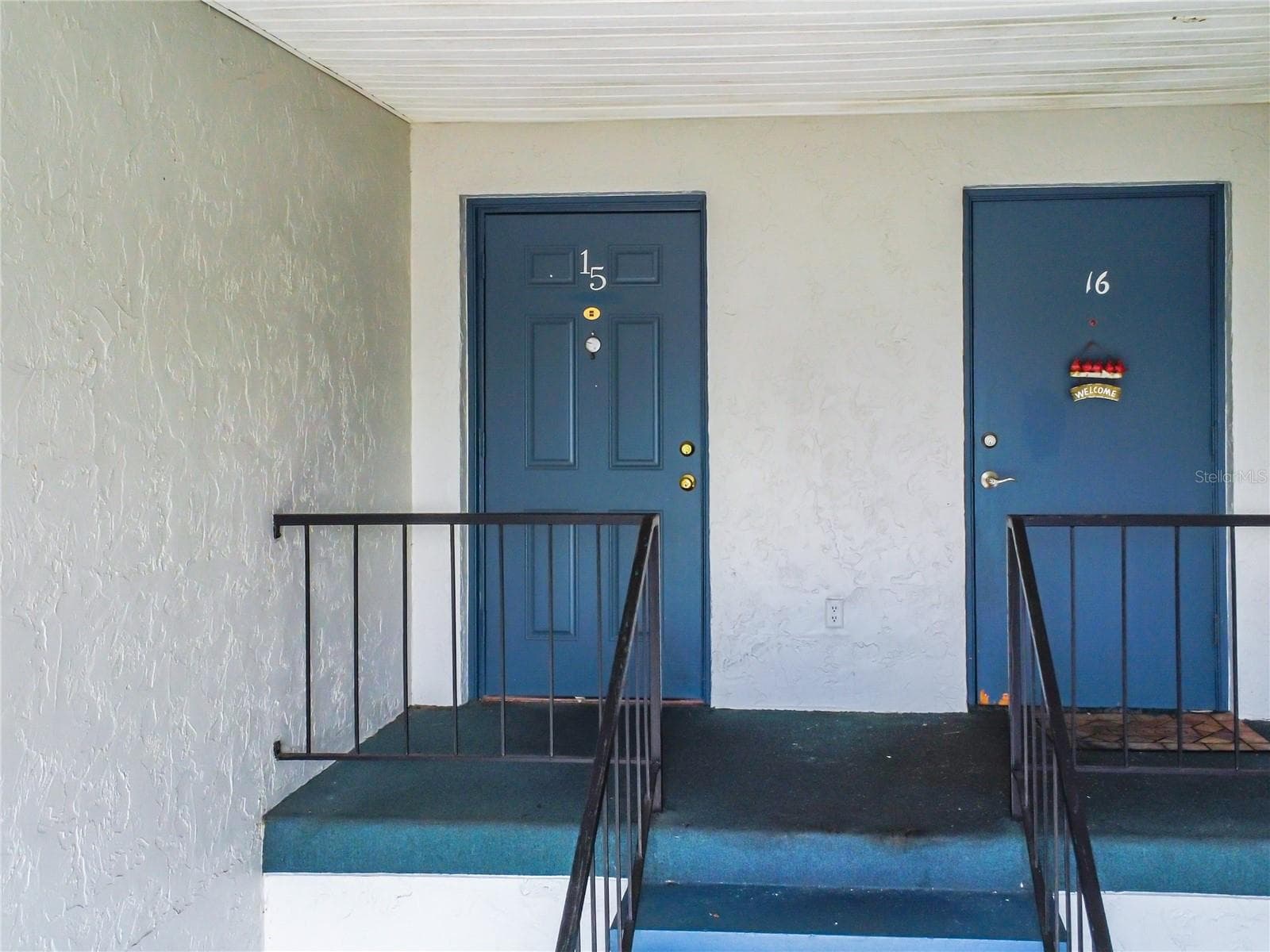 Condominium at 1008 PLANTATION DR #F15, KISSIMMEE, photo 2 of 9
