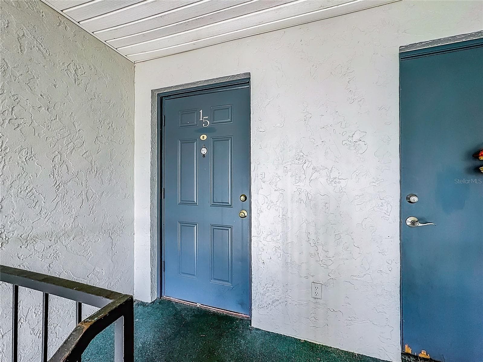 Condominium at 1008 PLANTATION DR #F15, KISSIMMEE, photo 3 of 9