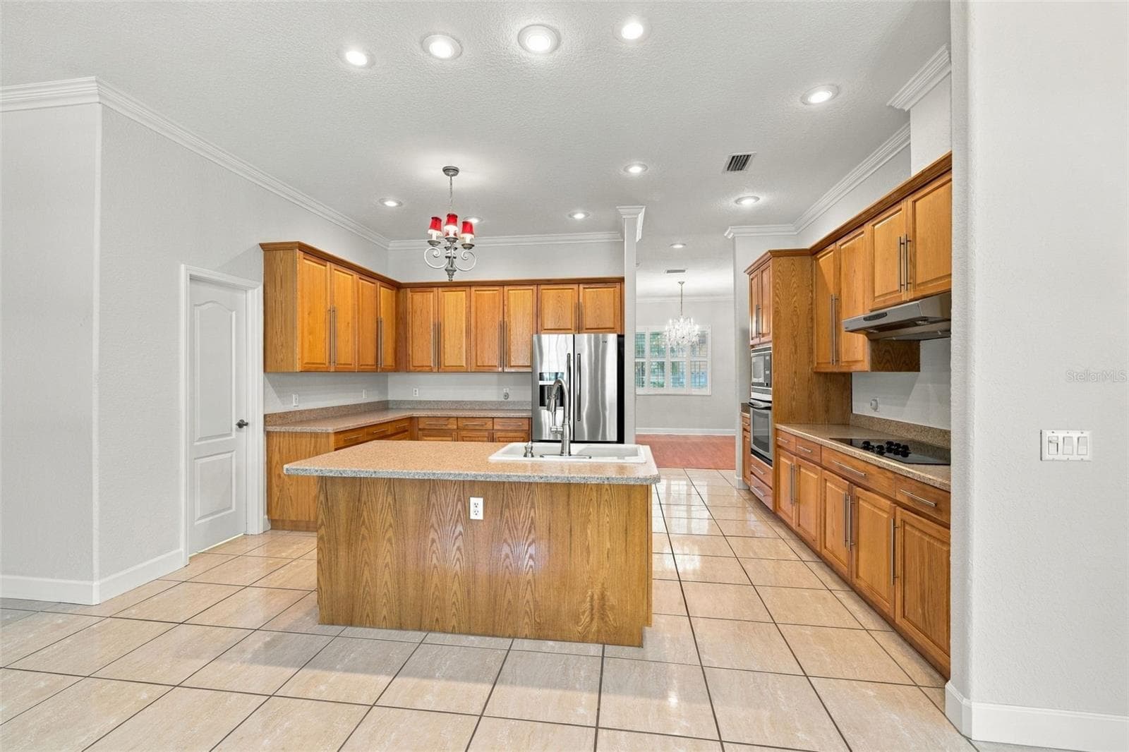 Single Family Residence at 3916 VALRICO GROVE DR, VALRICO, photo 15 of 51