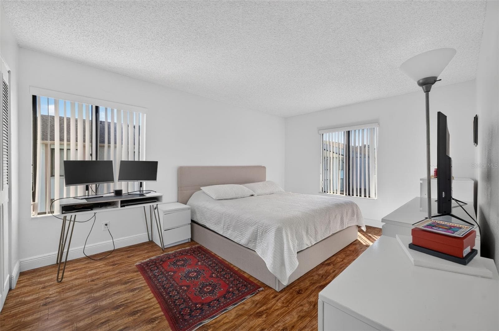 Primary bedroom with garden views - 8217 SUN SPRING CIR #52, ORLANDO