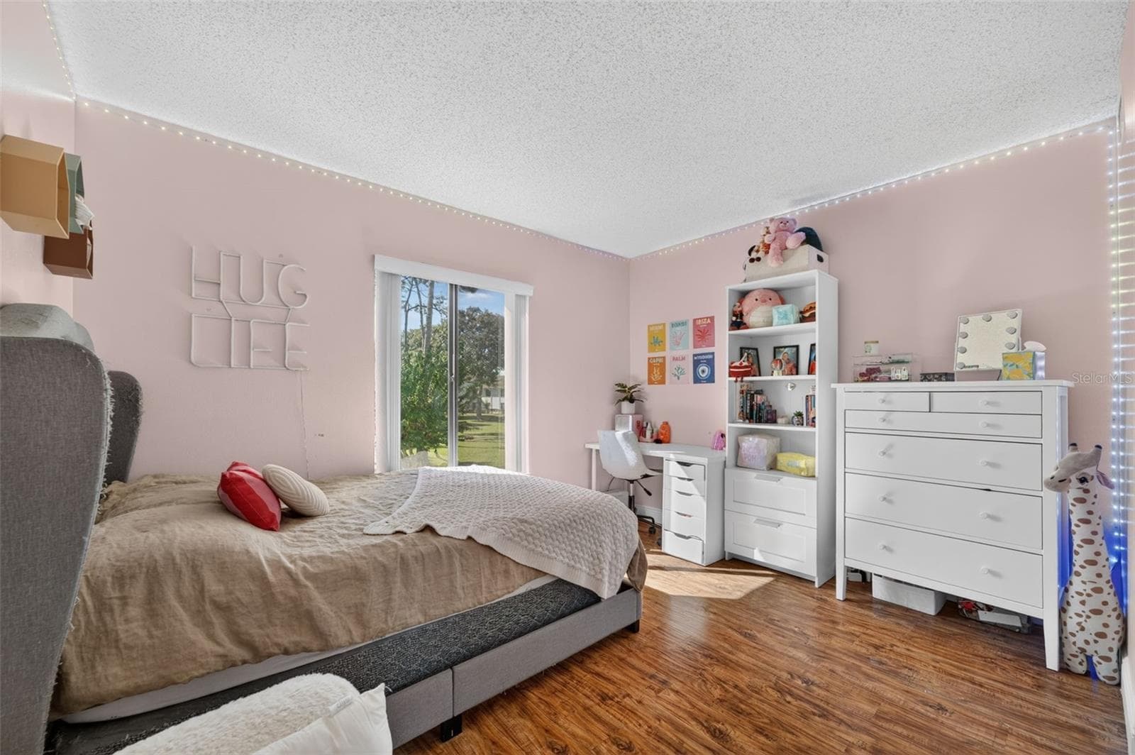 Bedroom with garden views - 8217 SUN SPRING CIR #52, ORLANDO