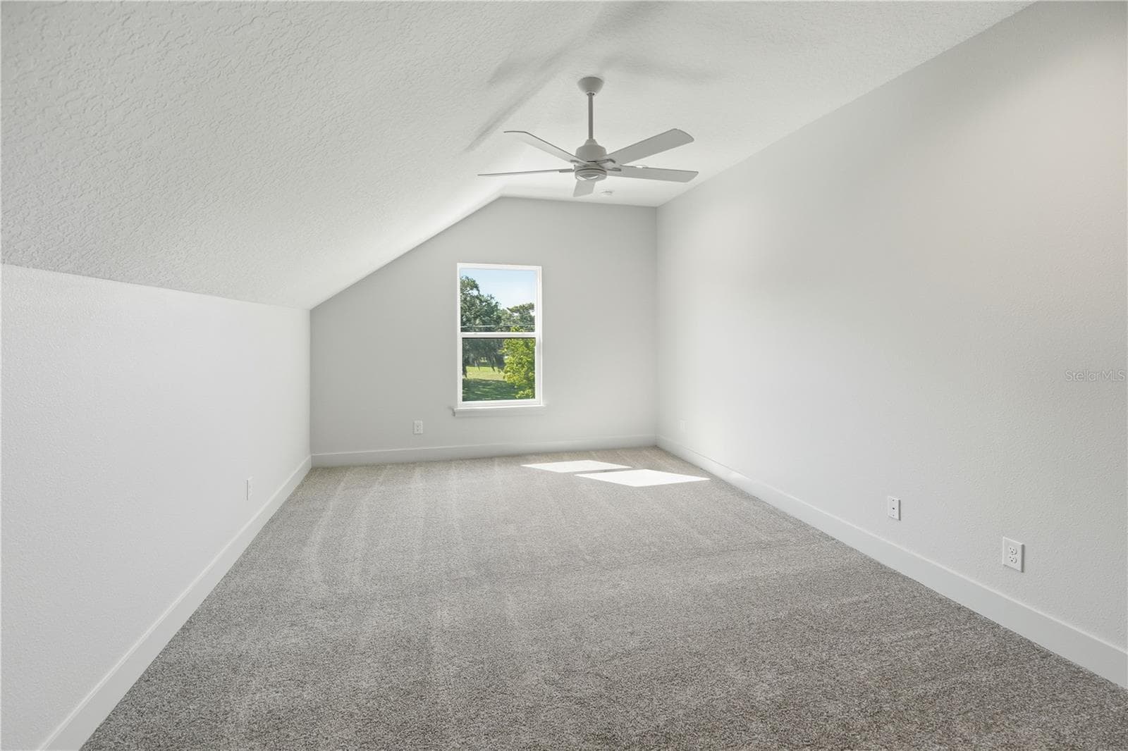 UPSTAIRS BEDROOM - 2024 MCMICHEAL RD, ST CLOUD
