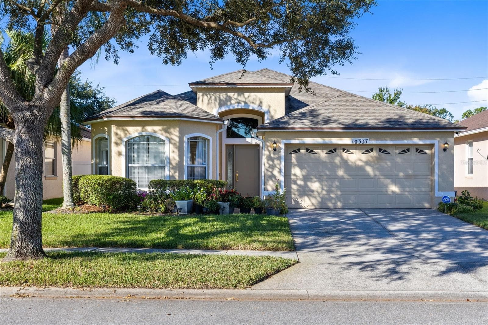 Single Family Residence at 10337 ANDOVER POINT CIR, ORLANDO, photo 2 of 35