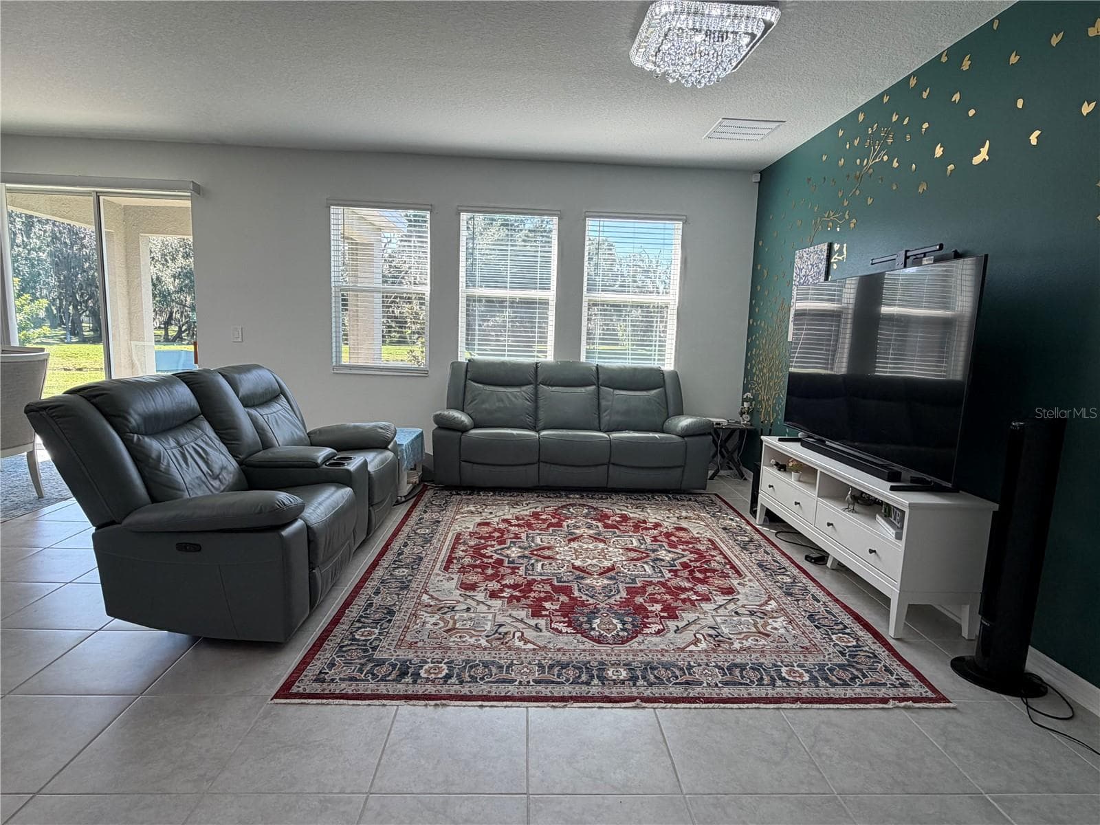 Single Family Residence at 1913 CRICKET CRADLE DR, KISSIMMEE, photo 2 of 15
