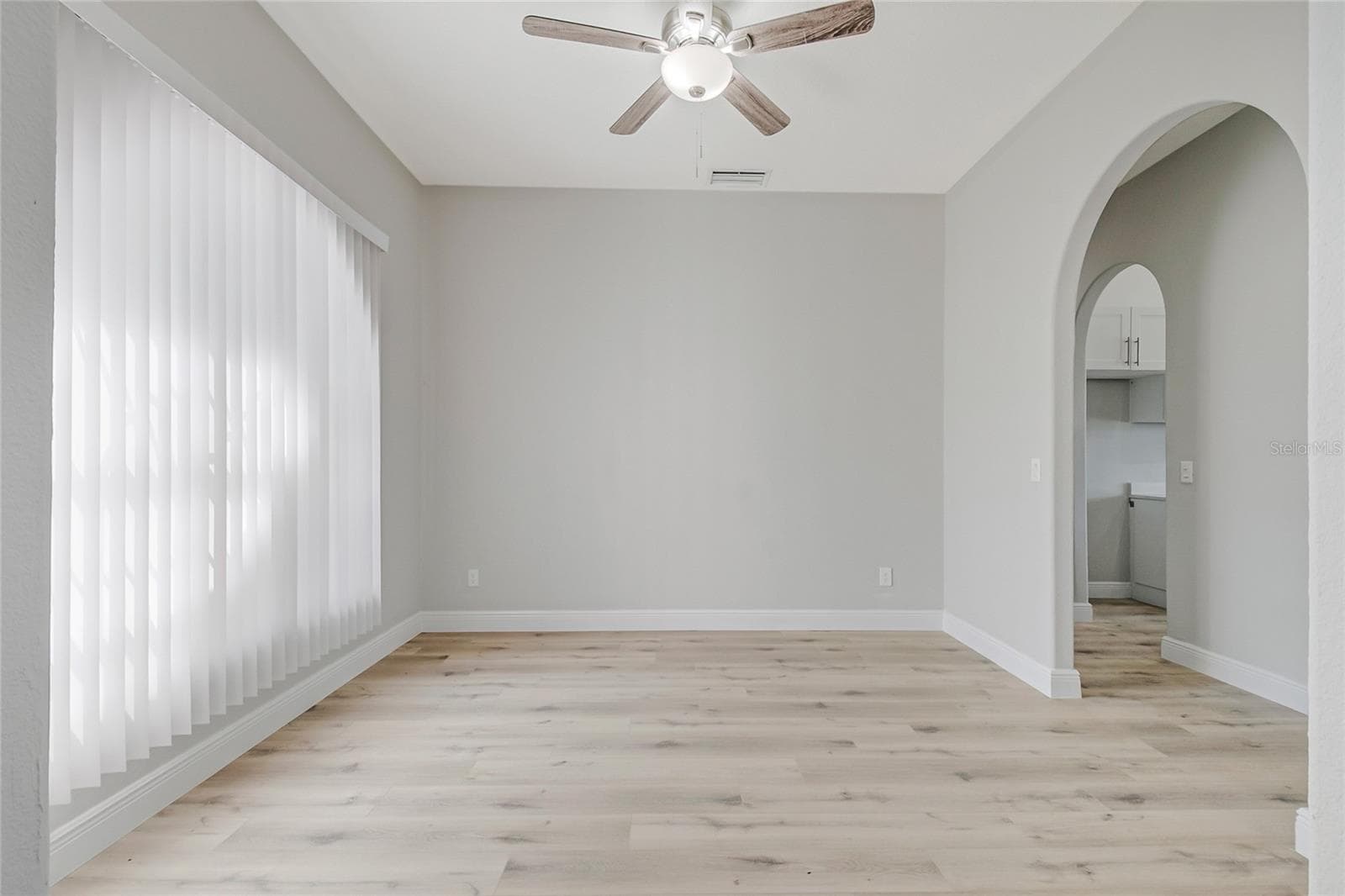 Single Family Residence at 11614 LAKE KATHERINE CIR, CLERMONT, photo 10 of 57