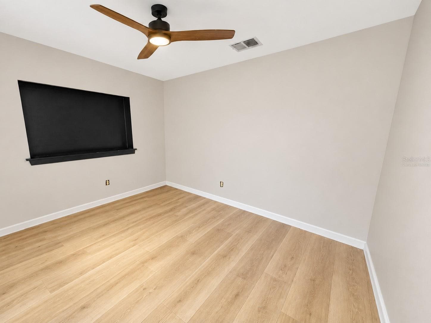 VIRTUALLY STAGED - 4228 36TH AVE N, ST PETERSBURG