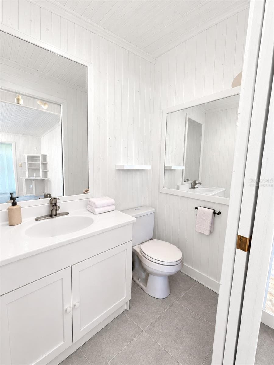 VIRTUALLY STAGED - 4228 36TH AVE N, ST PETERSBURG