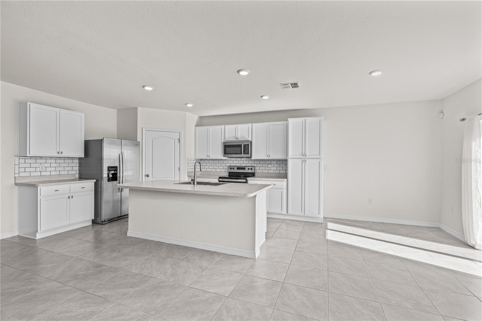 Single Family Residence at 3242 CARPENTARIA DR, NEW SMYRNA BEACH, photo 18 of 58