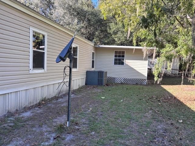 Manufactured Home at 14631 NE 10TH AVE, TRENTON, photo 2 of 36
