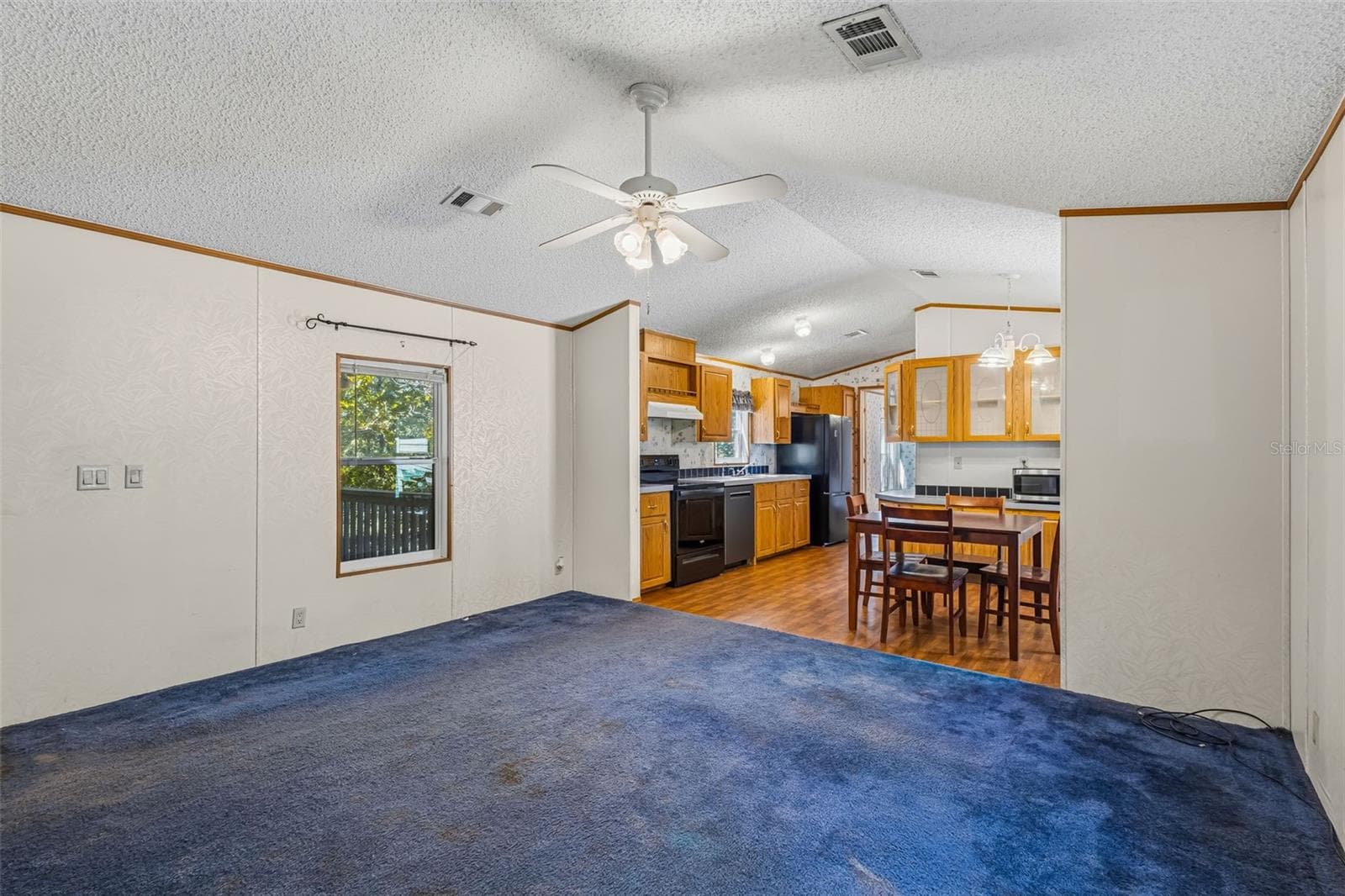 Manufactured Home at 14631 NE 10TH AVE, TRENTON, photo 12 of 36