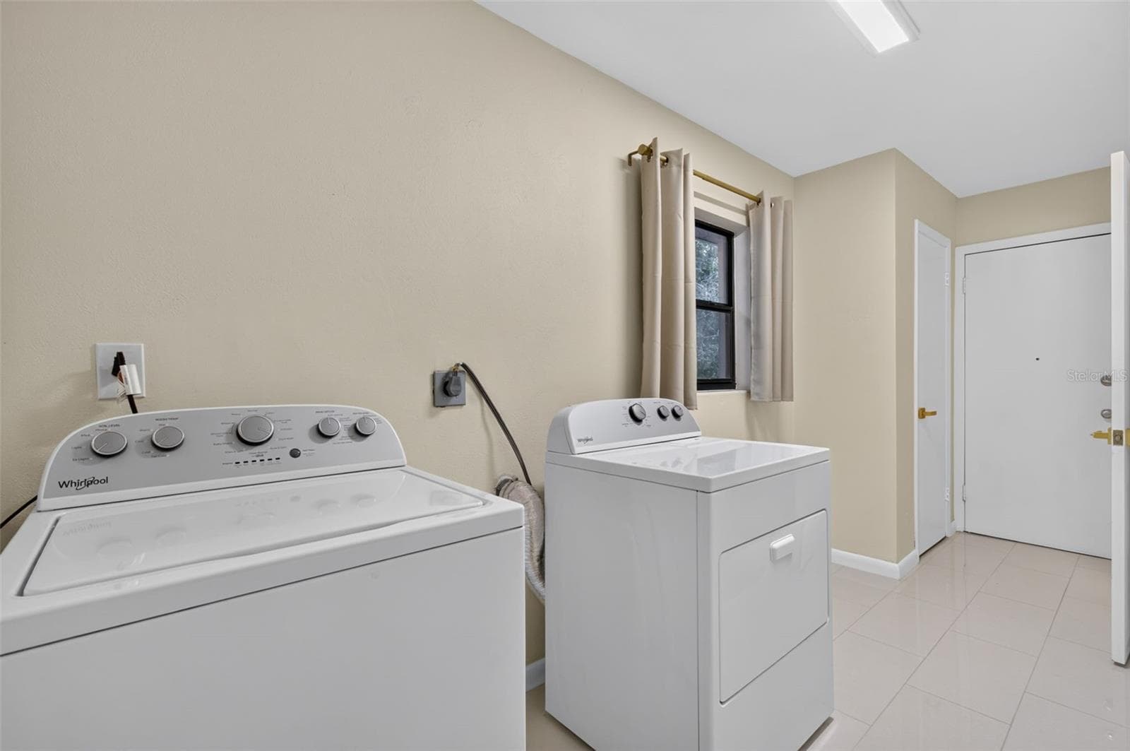 Utility Room off the Kitchen - 4415 NW 33RD CT, GAINESVILLE