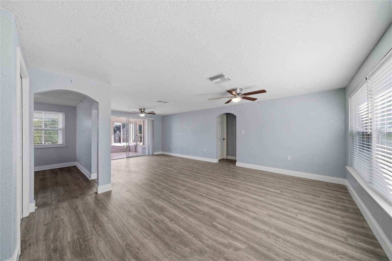 Living Room - 7401 OAK CREST DR, PORT RICHEY
