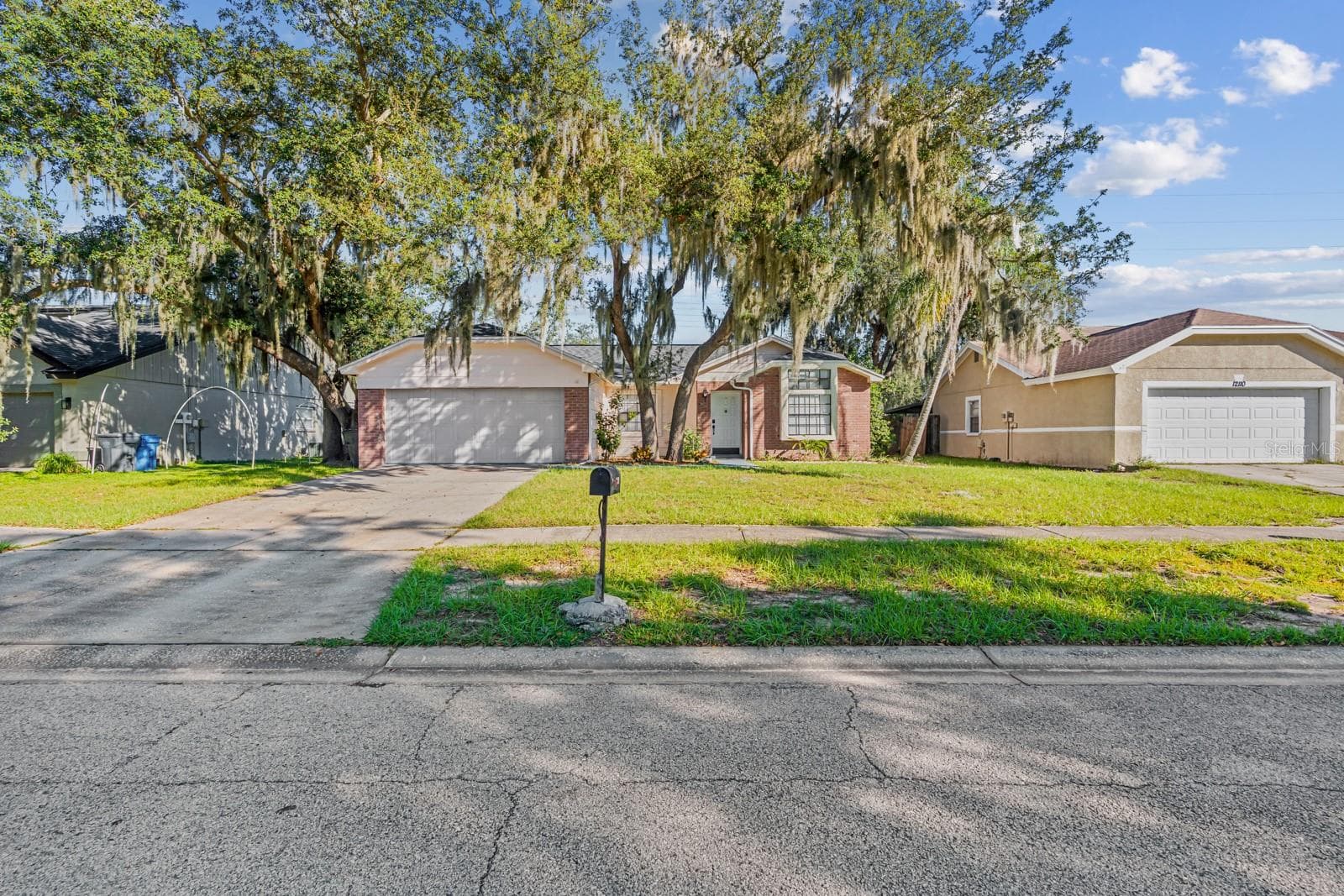 Single Family Residence at 12108 FRUITWOOD DR, RIVERVIEW, photo 4 of 42