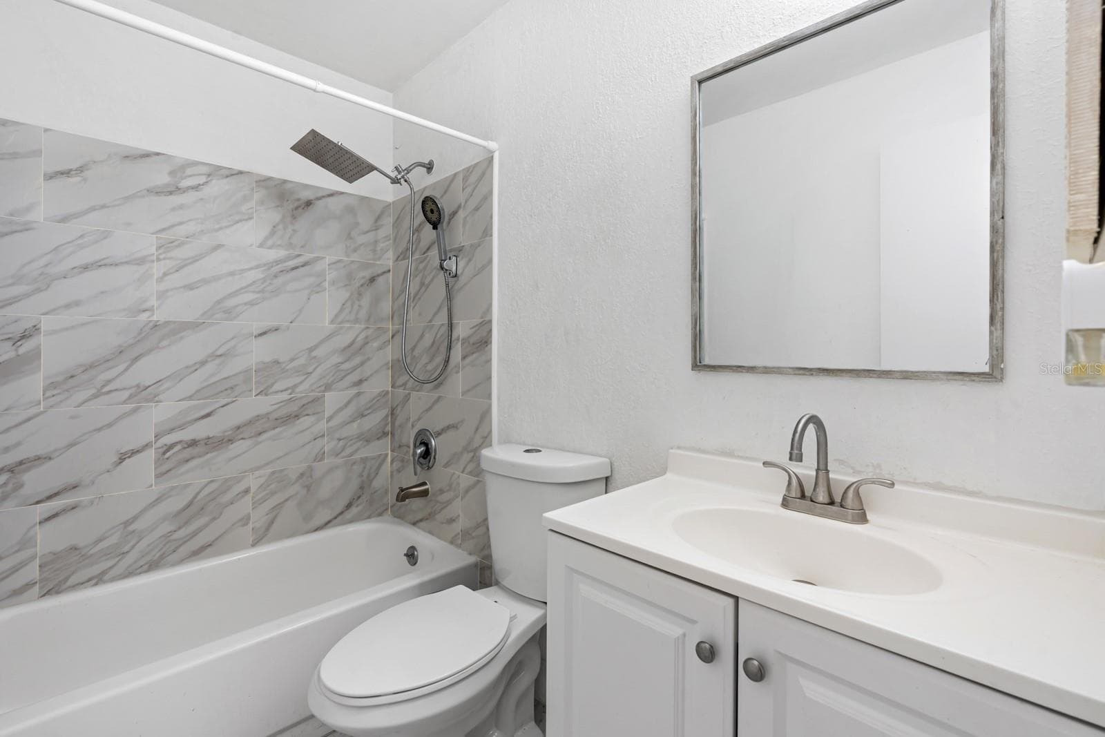 Single Family Residence at 12108 FRUITWOOD DR, RIVERVIEW, photo 14 of 42