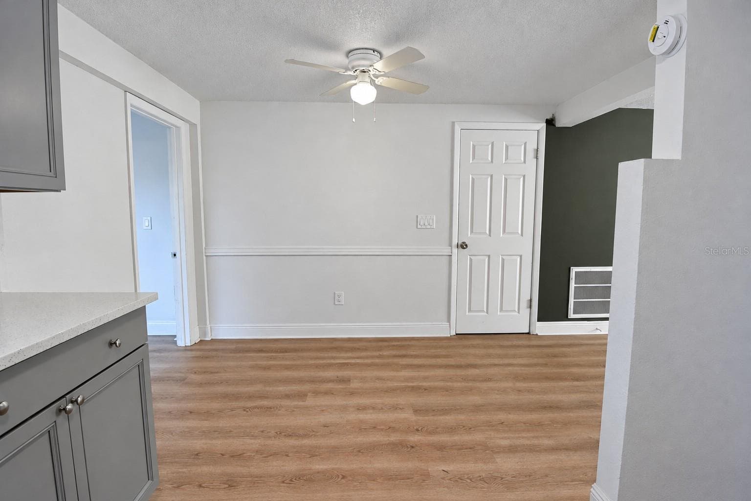 Single Family Residence at 3450 WILTSHIRE DR, HOLIDAY, photo 9 of 27