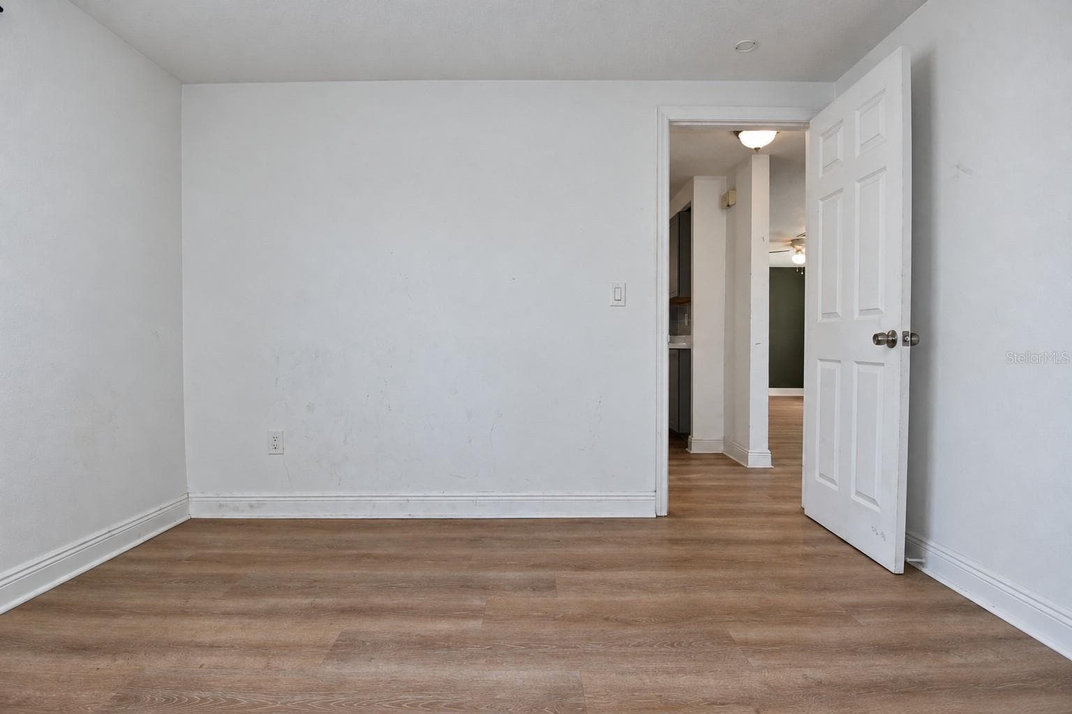 Single Family Residence at 3450 WILTSHIRE DR, HOLIDAY, photo 18 of 27