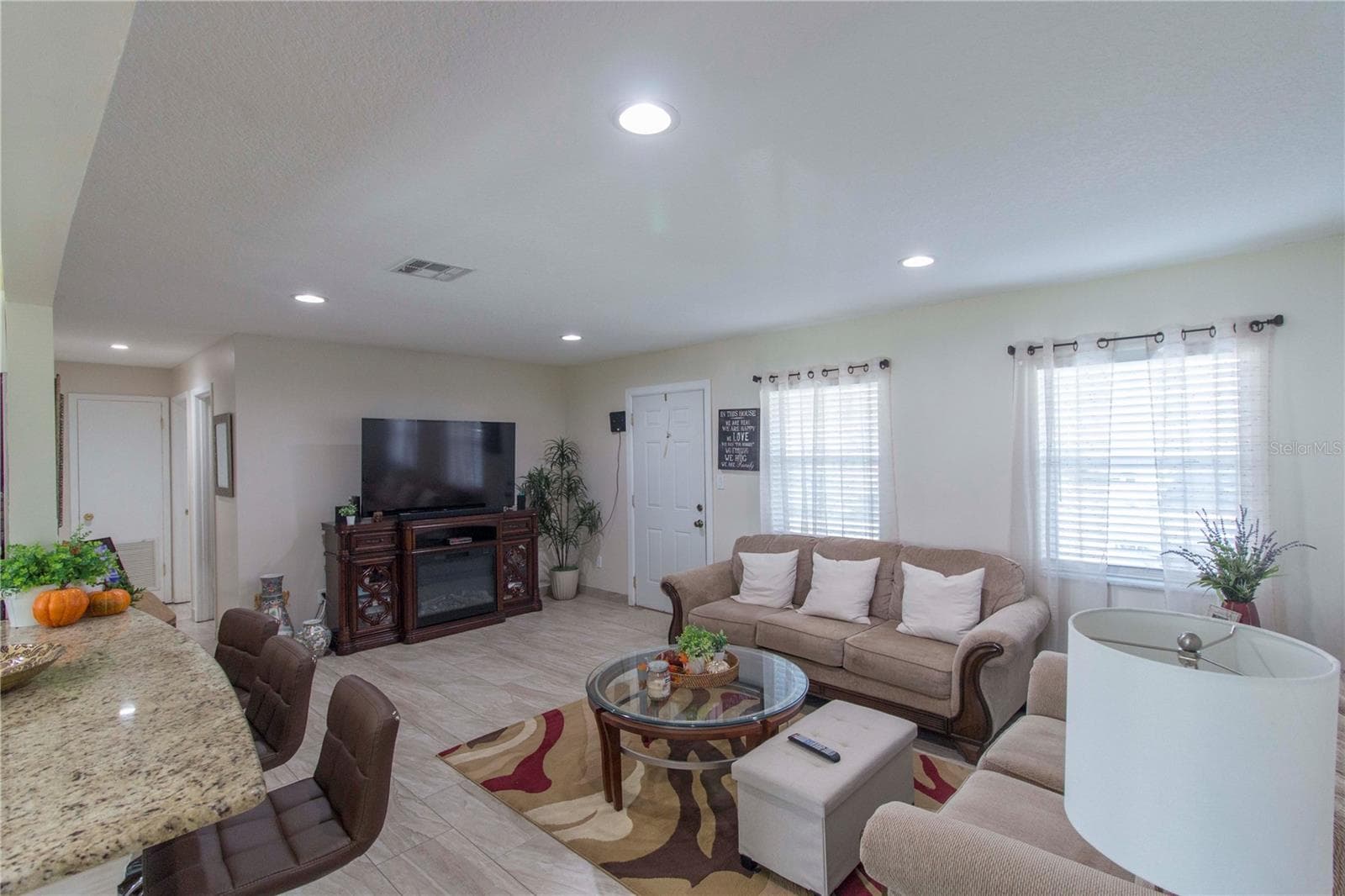 Single Family Residence at 214 DAHLIA DR, KISSIMMEE, photo 7 of 54