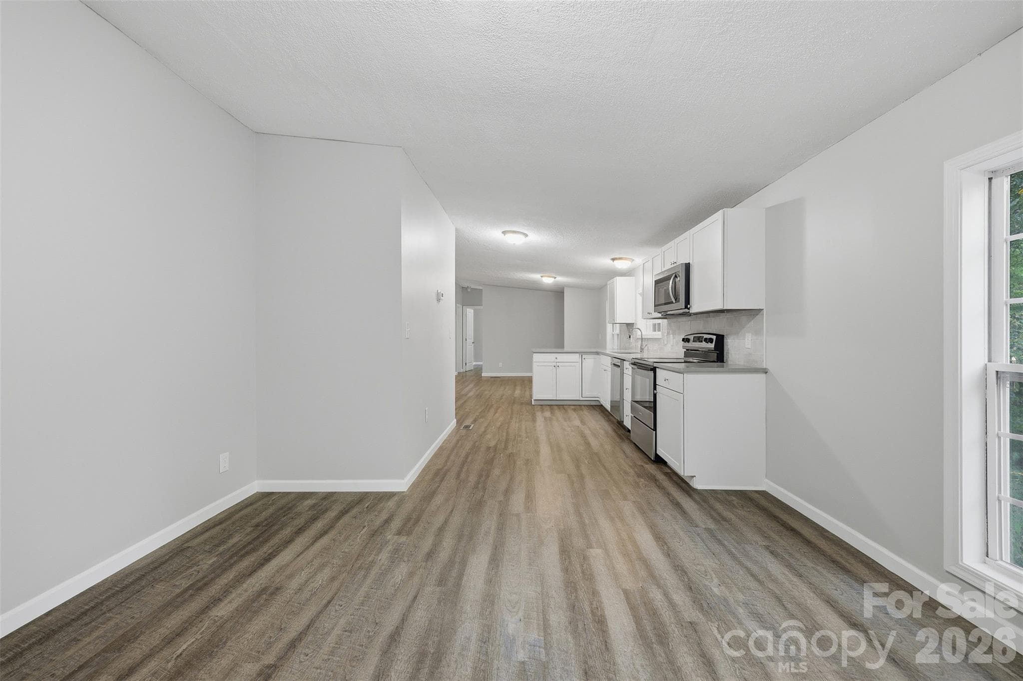 Single Family Residence at 3363 Stony Brook Circle, Newton, photo 10 of 40
