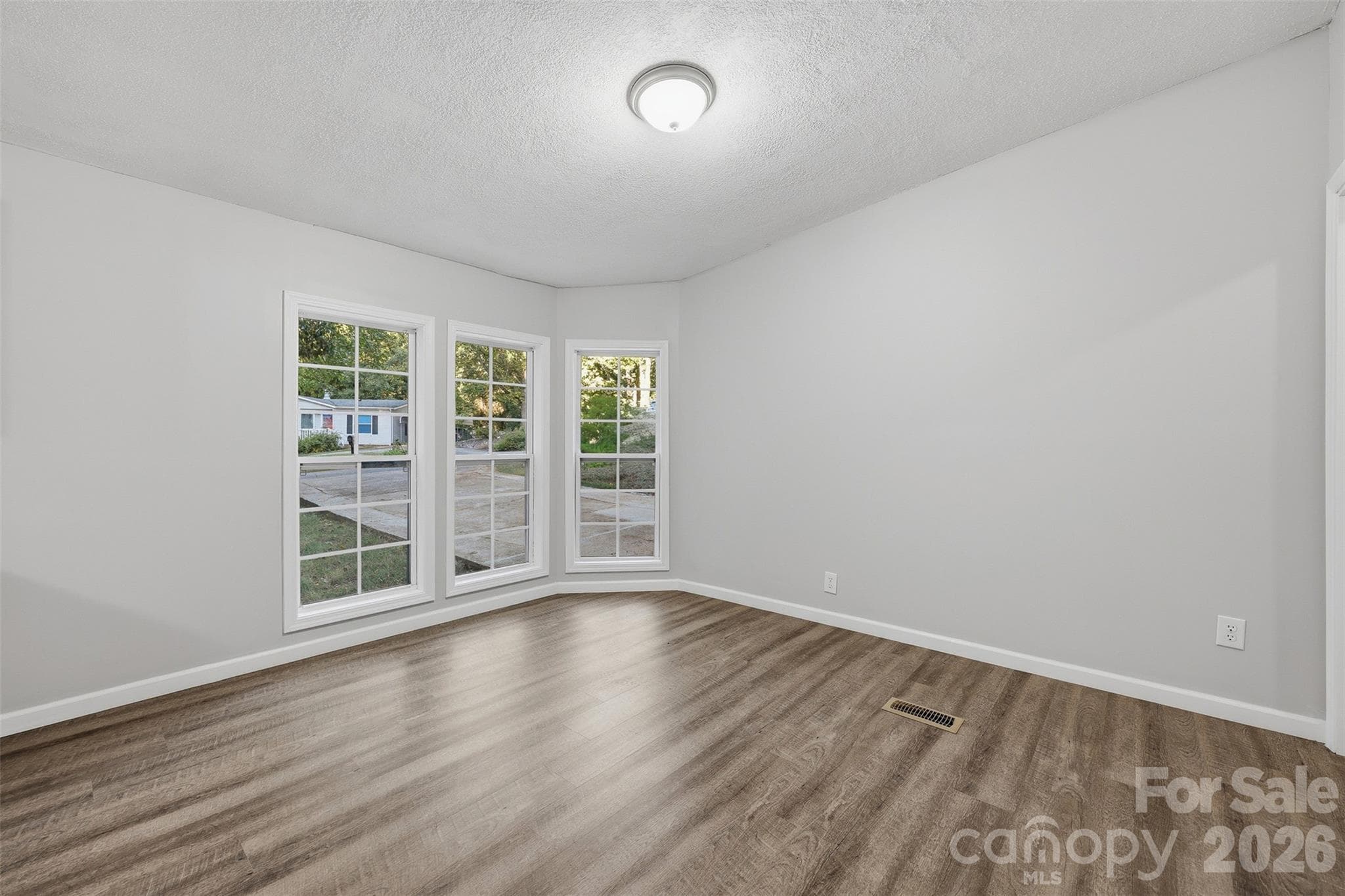 Single Family Residence at 3363 Stony Brook Circle, Newton, photo 11 of 40