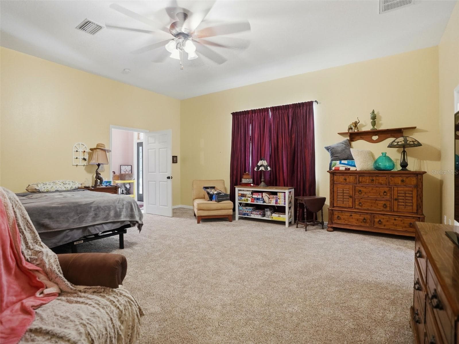 Single Family Residence at 15432 DENNIS DR, HUDSON, photo 6 of 34