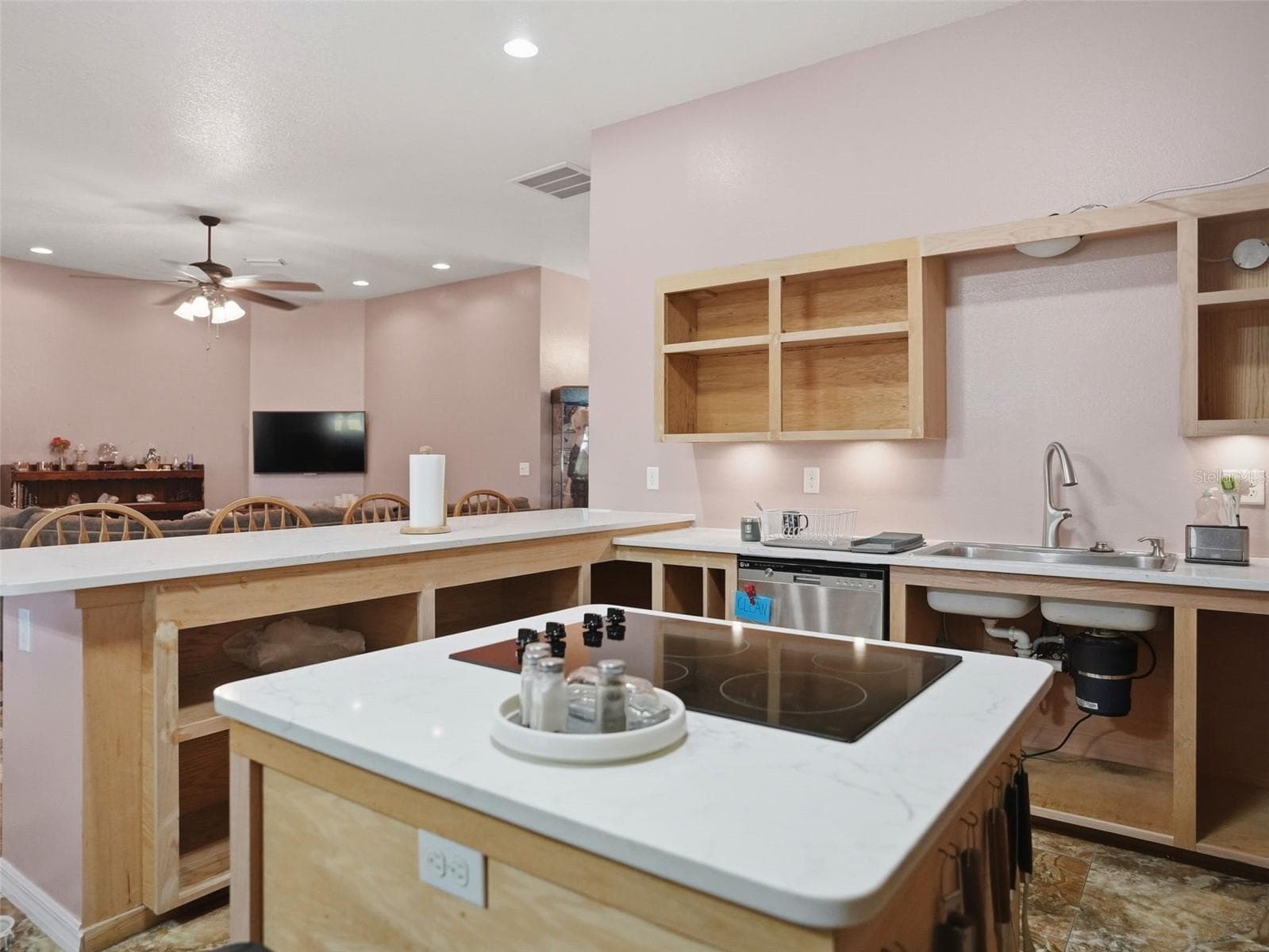 Single Family Residence at 15432 DENNIS DR, HUDSON, photo 17 of 34