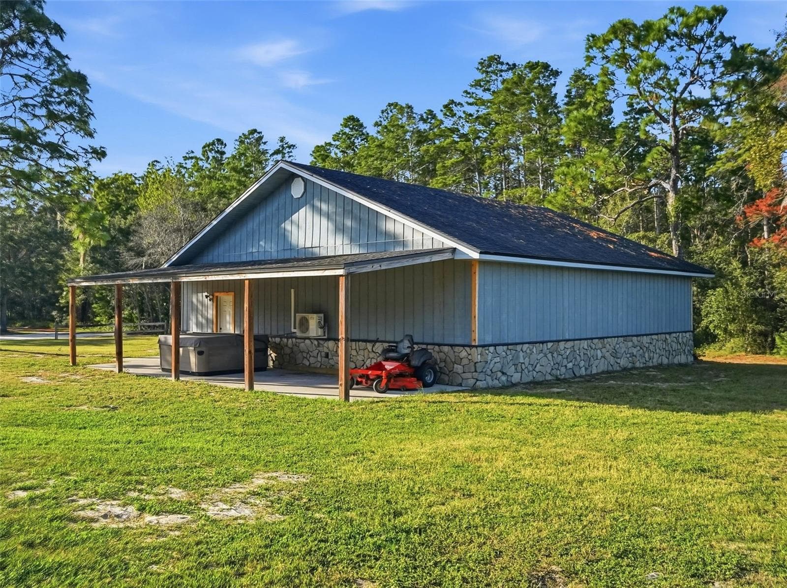 Single Family Residence at 15432 DENNIS DR, HUDSON, photo 23 of 34