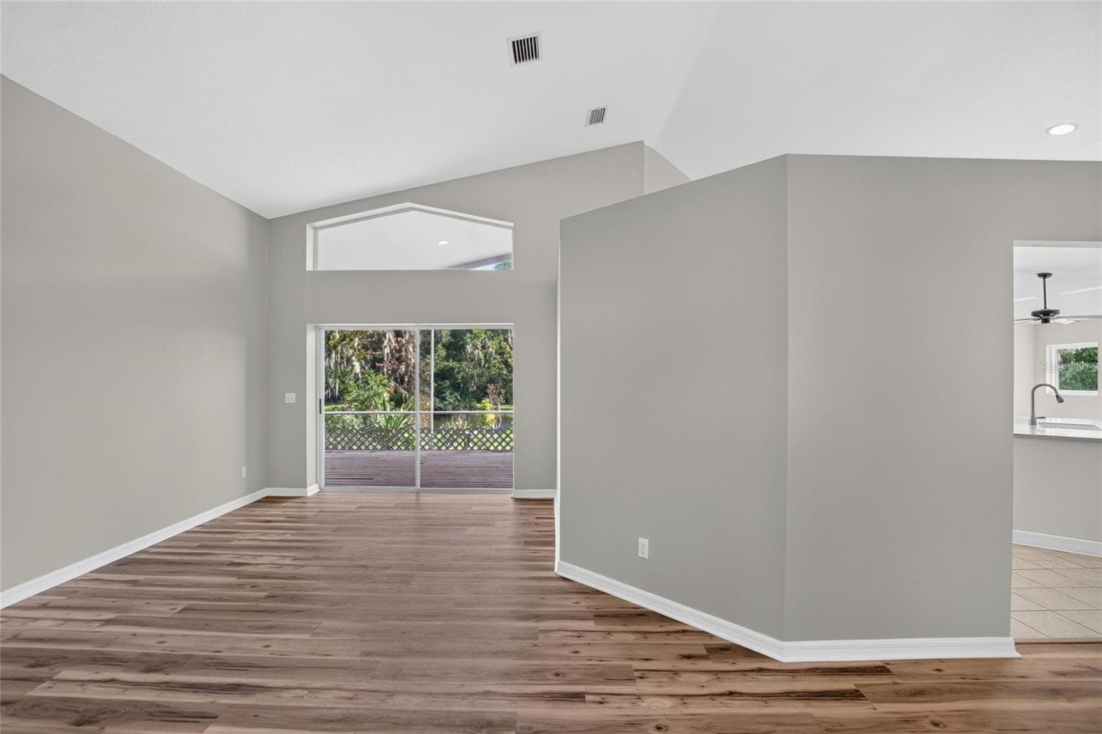 Single Family Residence at 10120 SEDGEBROOK DR, RIVERVIEW, photo 20 of 45