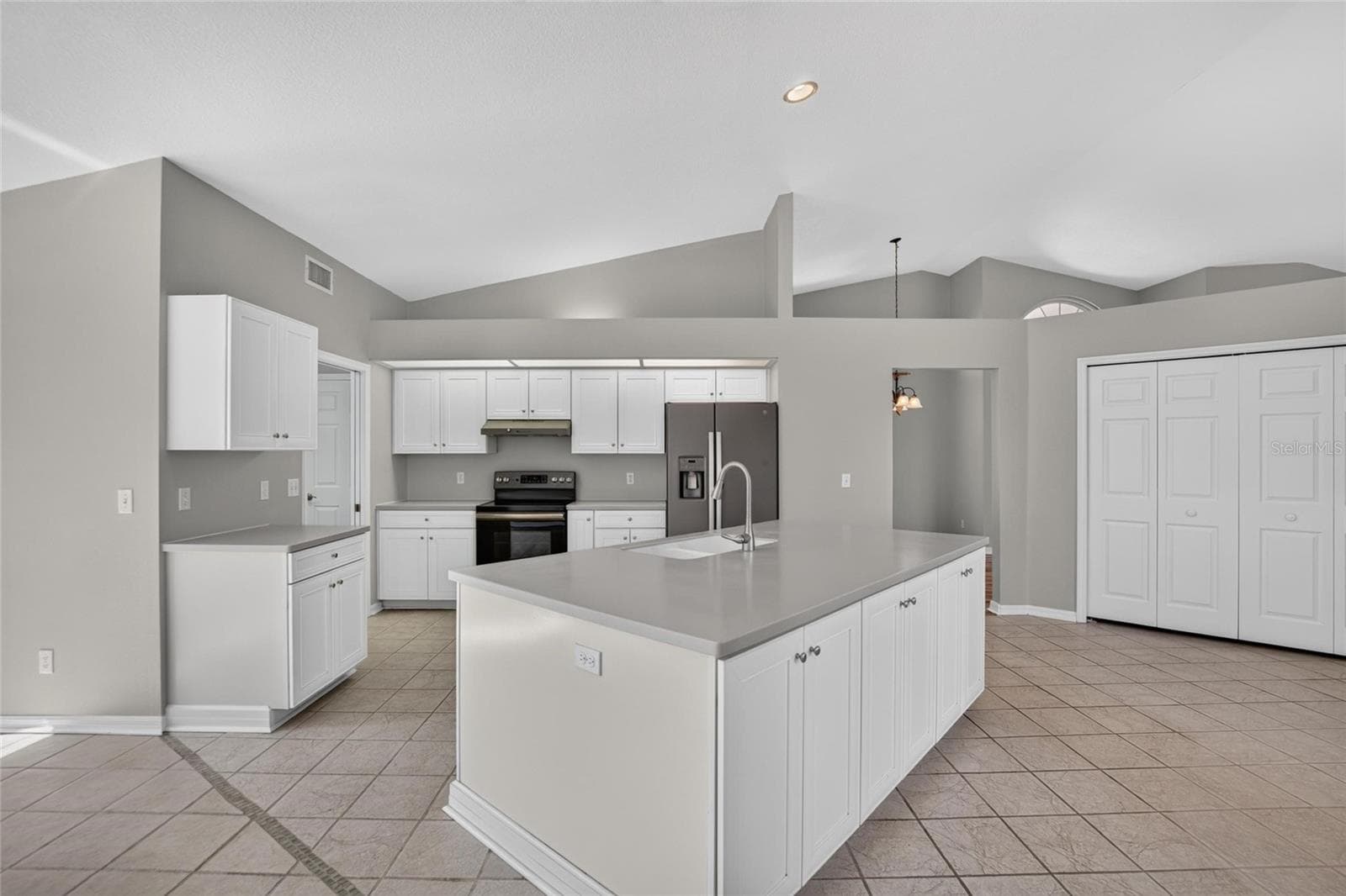Single Family Residence at 10120 SEDGEBROOK DR, RIVERVIEW, photo 24 of 45