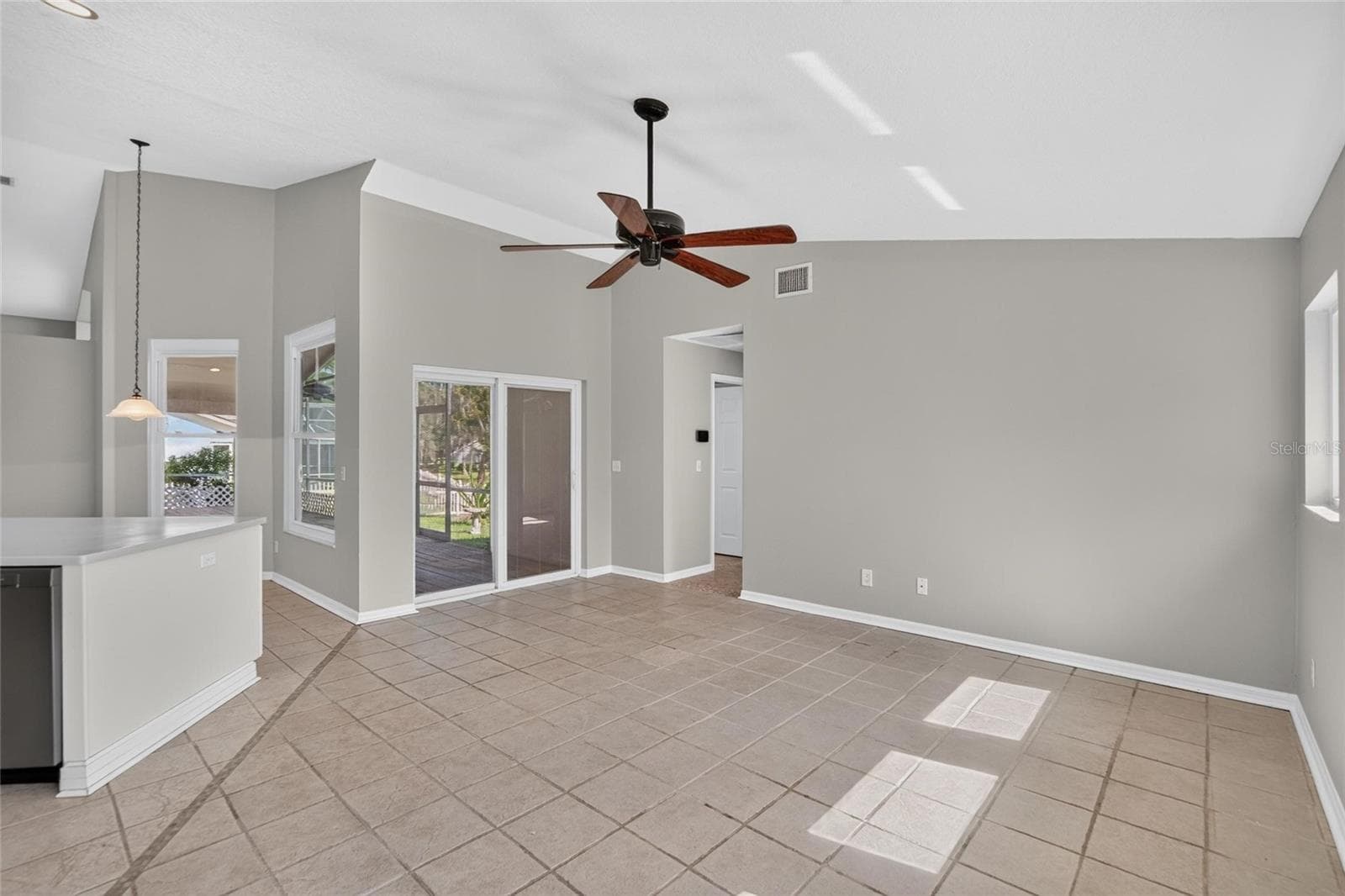 Single Family Residence at 10120 SEDGEBROOK DR, RIVERVIEW, photo 26 of 45