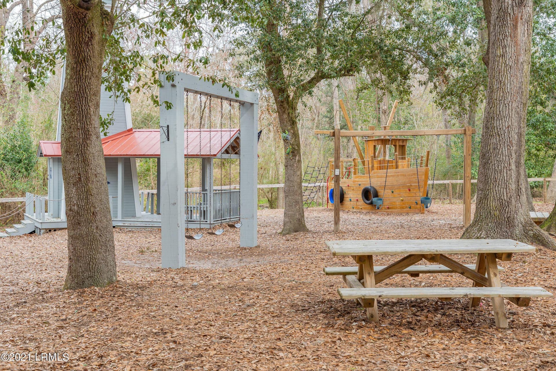 amenity (2) - 81 Petigru Drive, Beaufort, SC 29902