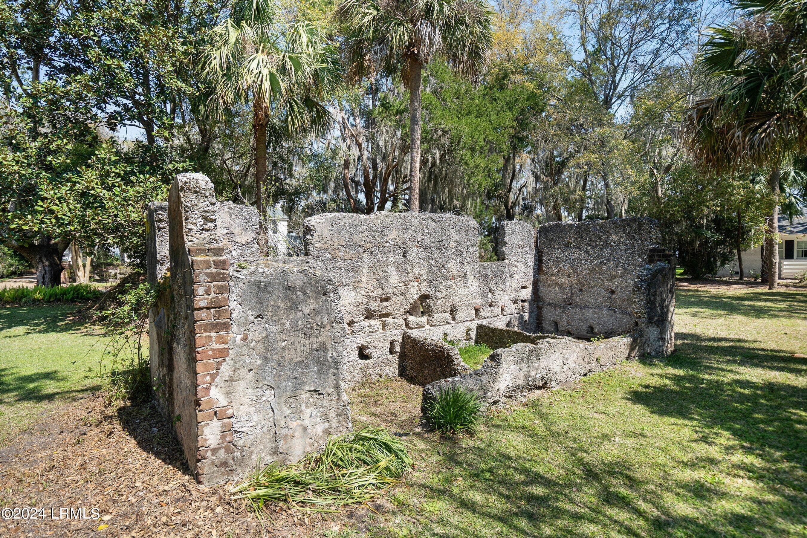 DSC02504-23.jpg-SMALL - 809 Hamilton Street, Beaufort, SC 29902