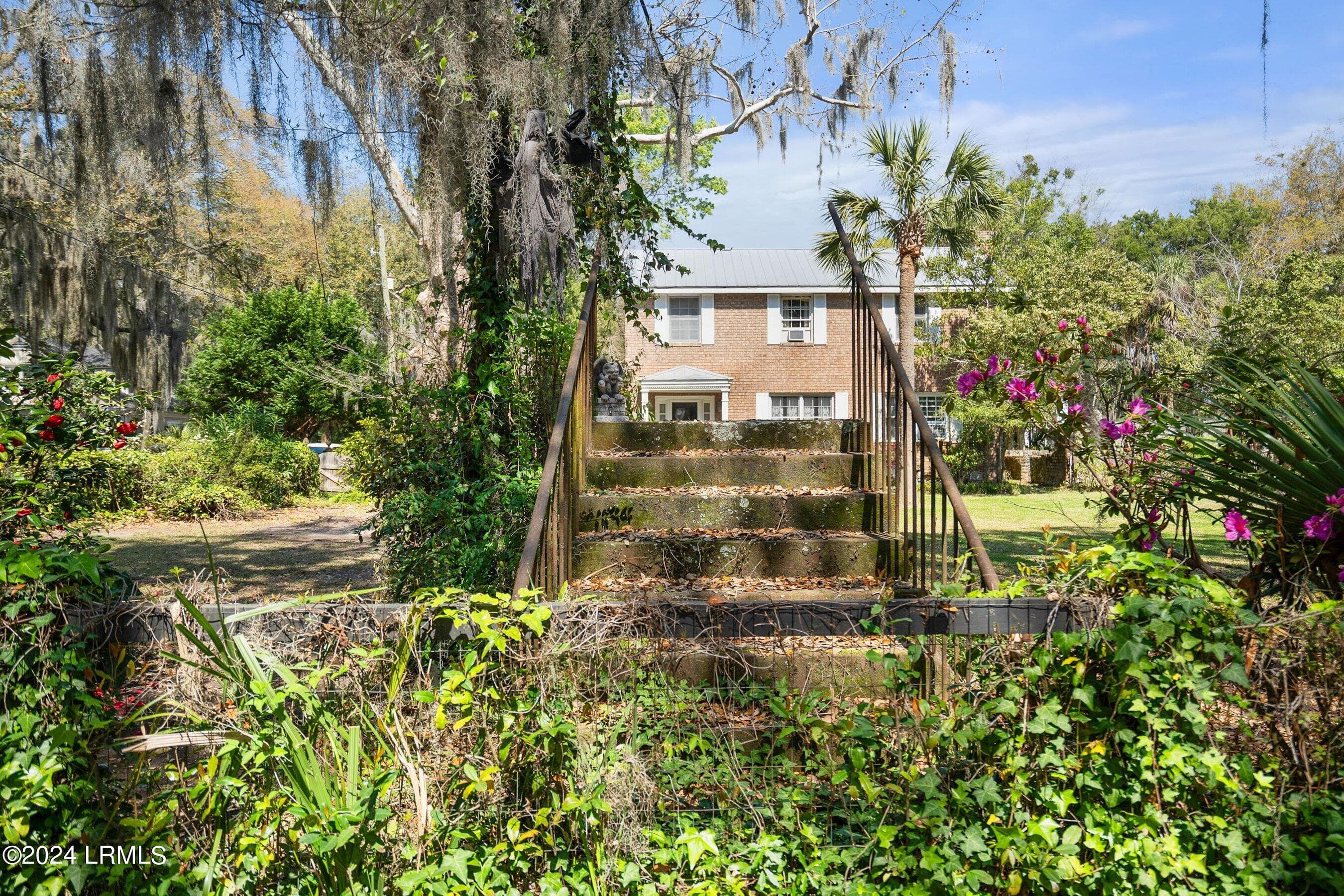 DSC02554-73.jpg-SMALL - 809 Hamilton Street, Beaufort, SC 29902