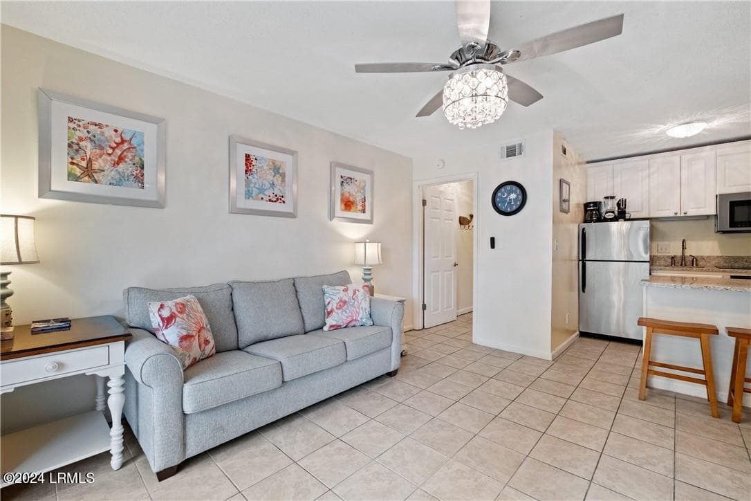 4 N Forest Beach Drive 106, Hilton Head Island, SC 29928