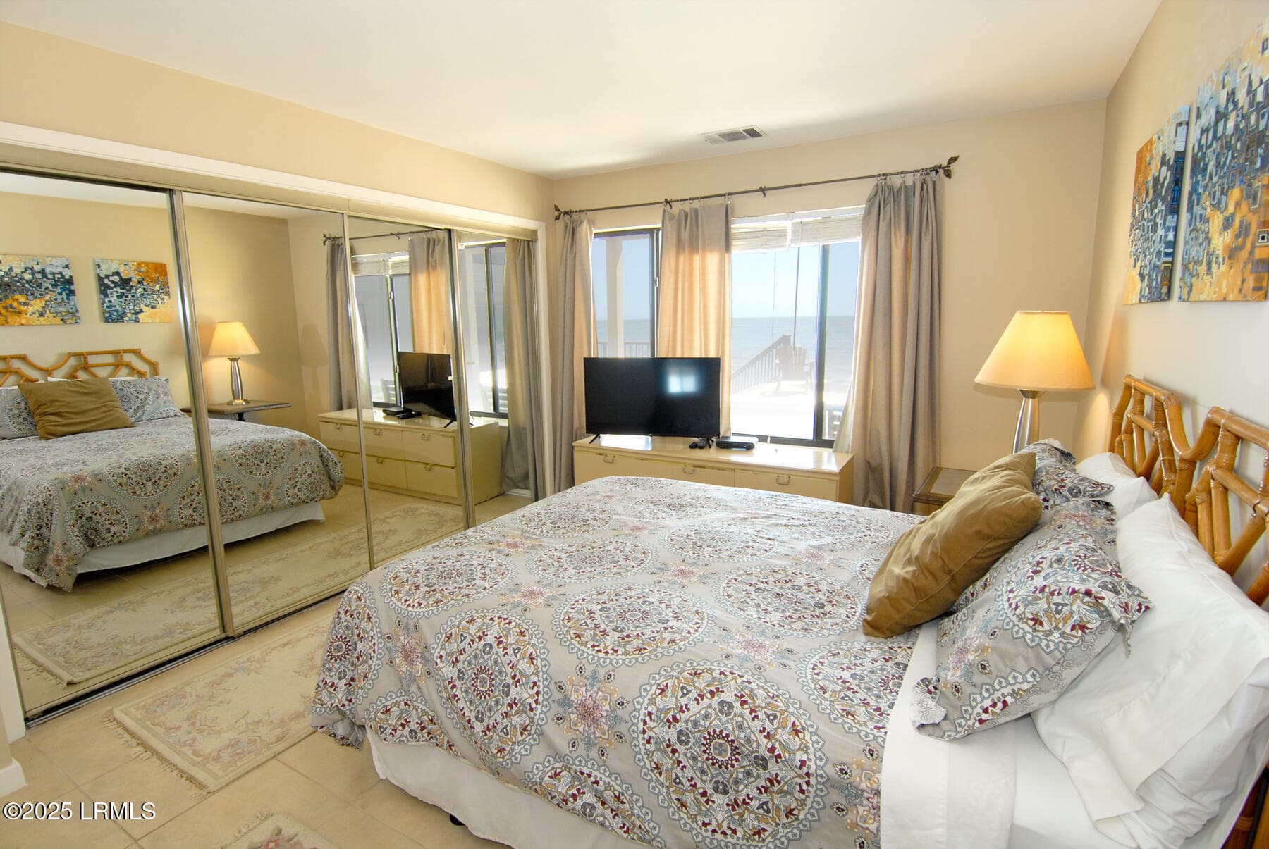 Large bedroom on the Ocean - 621 Newhaven Court 621, Fripp Island, SC 29920, Fripp Island