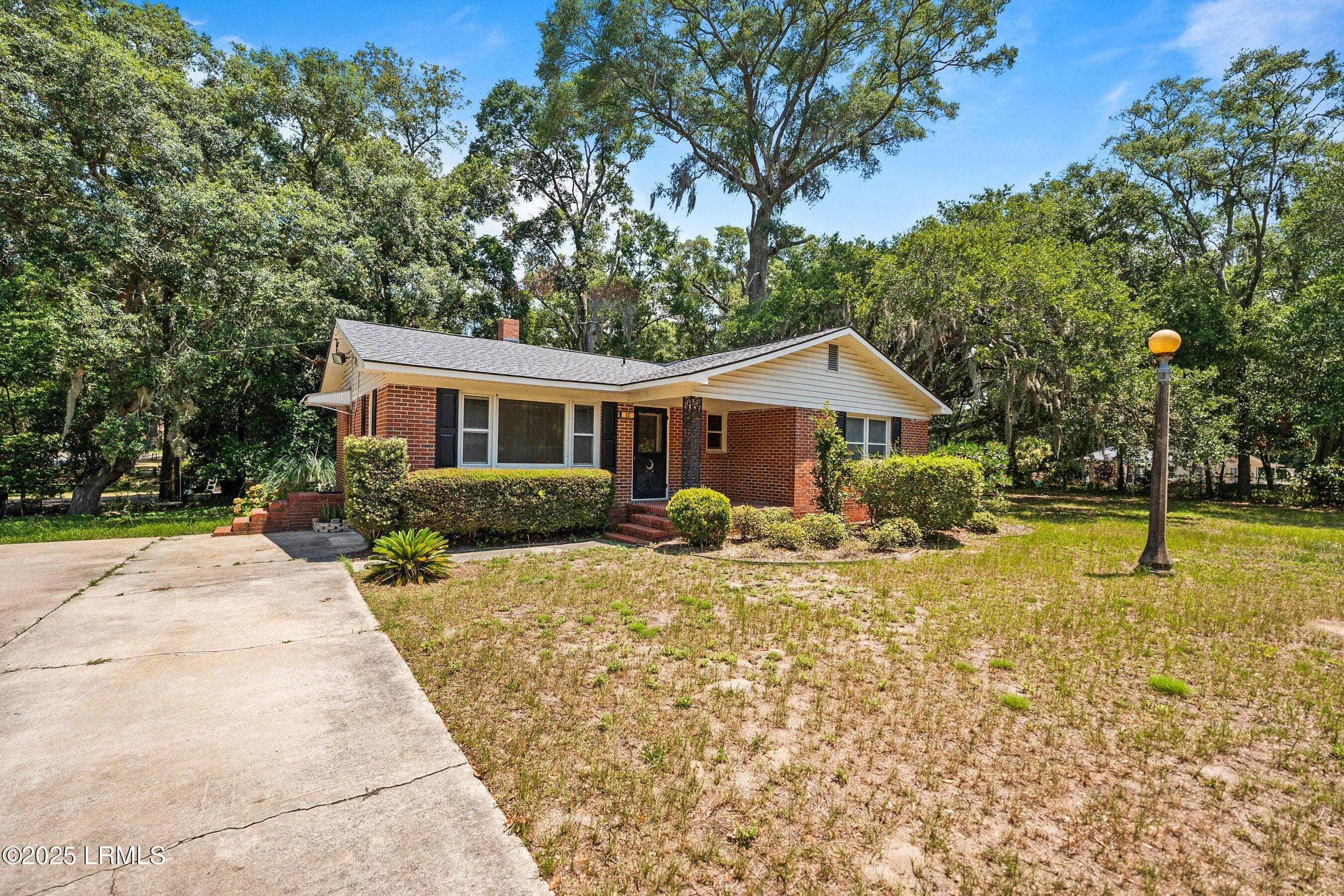 DSC04989-98.jpg-SMALL - 25 Miller Drive W, Beaufort, SC 29907
